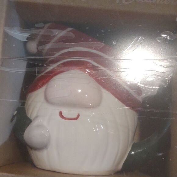 10 Strawberry Street Gnome Sugar and Creamer Set.   CH2 - Picture 3 of 5